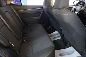 Седан Toyota Corolla 2014 года, 1399000 рублей, Омск