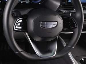 Седан Geely Emgrand 2024 года, 1630000 рублей, Красный Пахарь
