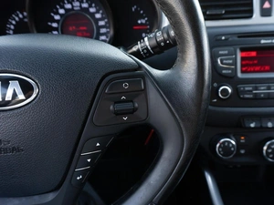 Хетчбэк Kia Ceed 2015 года, 1339000 рублей, Саратов