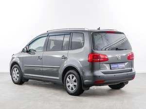 Минивэн Volkswagen Touran 2013 года, 1198999 рублей, Москва