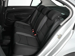 Седан Peugeot 408 2013 года, 840000 рублей, Аксай