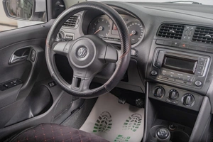 Седан Volkswagen Polo 2014 года, 839000 рублей, Томск