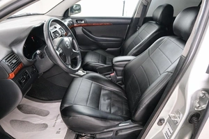 Универсал Toyota Avensis 2005 года, 1049000 рублей, Красноярск