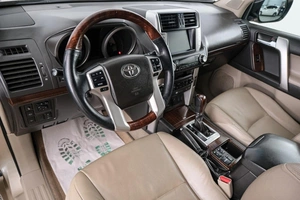 Внедорожник Toyota Land Cruiser Prado 2010 года, 3299000 рублей, Красноярск