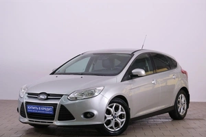 Хетчбэк Ford Focus 2012 года, 829000 рублей, Омск