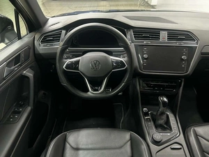 Внедорожник Volkswagen Tiguan 2021 года, 4495000 рублей, Красноярск