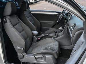 Хетчбэк Volkswagen Golf 2008 года, 799000 рублей, Кирилловка