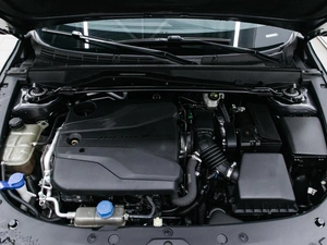 Лифтбек Changan UNI-V 2021 года, 2072000 рублей, Красноярск