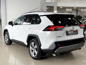Внедорожник Toyota RAV4 2019 года, 2997000 рублей, Солонцы