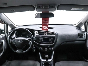 Хетчбэк Kia Ceed 2015 года, 980000 рублей, Красноярск