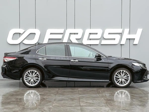 Седан Toyota Camry 2019 года, 2850000 рублей, Краснодар