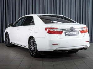 Седан Toyota Camry 2012 года, 1570000 рублей, Волгоград