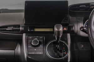 Минивэн Toyota Wish 2013 года, 1299000 рублей, Томск