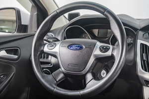 Хетчбэк Ford Focus 2012 года, 799000 рублей, Томск