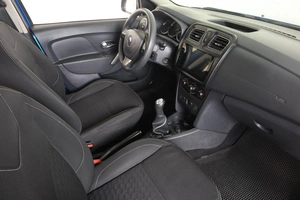 Седан Renault Logan 2014 года, 669000 рублей, Пермь