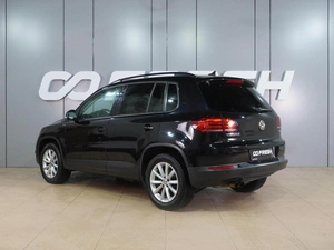 Внедорожник Volkswagen Tiguan 2015 года, 1219000 рублей, Воронеж