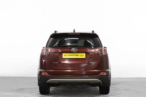 Внедорожник Toyota RAV4 2017 года, 2299000 рублей, Барнаул