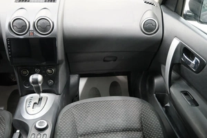 Внедорожник Nissan Qashqai 2007 года, 839000 рублей, Омск