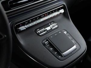 Минивэн Mercedes-benz V-класс 2024 года, 13249999 рублей, Москва