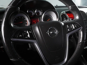 Хетчбэк Opel Astra 2011 года, 998000 рублей, Минеральные Воды