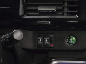 Минивэн Honda Stepwgn Spada 2016 года, 1950000 рублей, Красноярск