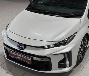 Хетчбэк Toyota Prius PHV 2018 года, 2357000 рублей, Красноярск