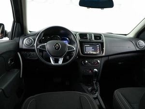 Хетчбэк Renault Sandero 2018 года, 1199444 рублей, Москва