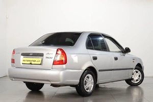 Седан Hyundai Accent 2005 года, 349000 рублей, Челябинск