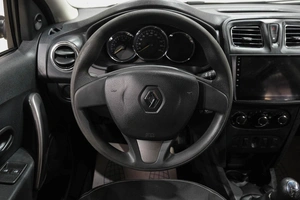 Седан Renault Logan 2016 года, 659000 рублей, Новокузнецк