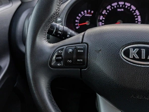 Внедорожник Kia Sportage 2012 года, 1320000 рублей, Краснодар