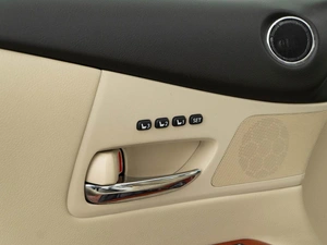 Внедорожник Lexus RX 2011 года, 2498999 рублей, Москва