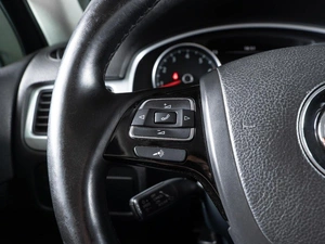 Внедорожник Volkswagen Touareg 2014 года, 2290000 рублей, Волгоград