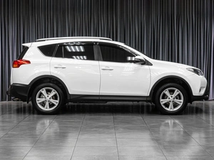 Внедорожник Toyota RAV4 2013 года, 2099000 рублей, Тюмень