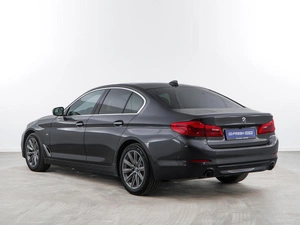 Седан BMW 5 серия 2018 года, 4277077 рублей, Москва
