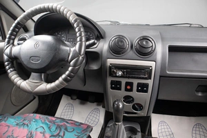 Седан Renault Logan 2008 года, 309000 рублей, Оренбург