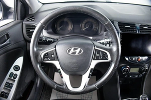 Хетчбэк Hyundai Solaris 2012 года, 899000 рублей, Пермь