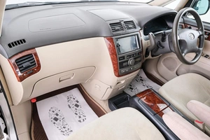 Минивэн Toyota Ipsum 2001 года, 829000 рублей, Красноярск