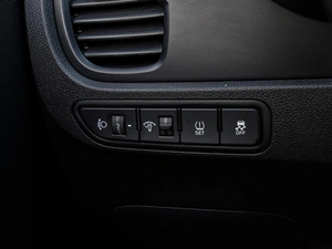 Хетчбэк Kia Rio X-Line 2020 года, 1430000 рублей, Краснодар