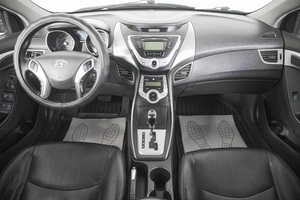 Седан Hyundai Avante 2011 года, 919000 рублей, Кемерово