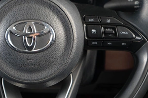 Внедорожник Toyota Yaris Cross 2021 года, 2399000 рублей, Тюмень