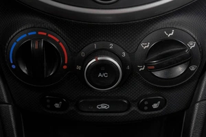 Седан Hyundai Solaris 2013 года, 869000 рублей, Кемерово