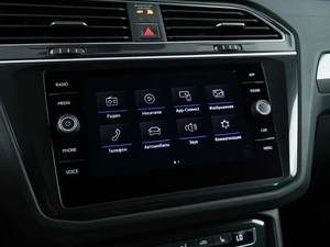 Внедорожник Volkswagen Tiguan 2018 года, 2649444 рублей, Москва