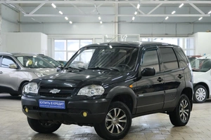 Внедорожник Chevrolet Niva 2010 года, 459000 рублей, Омск