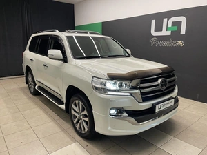 Внедорожник Toyota Land Cruiser 2018 года, 8600000 рублей, Красноярск