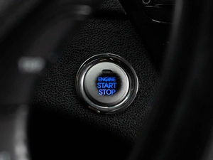 Седан Hyundai Sonata 2010 года, 1000000 рублей, Тюмень