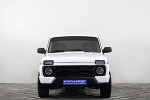 Внедорожник ВАЗ (LADA) Niva 2016 года, 599000 рублей, Сургут