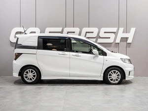Минивэн Honda Freed 2010 года, 1199000 рублей, Тюмень