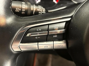 Хетчбэк Mazda 3 2019 года, 1445000 рублей, Красноярск