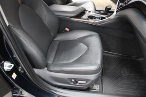 Седан Toyota Camry 2018 года, 2650000 рублей, Красноярск