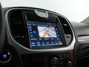 Седан Chrysler 300C 2012 года, 1899050 рублей, Москва